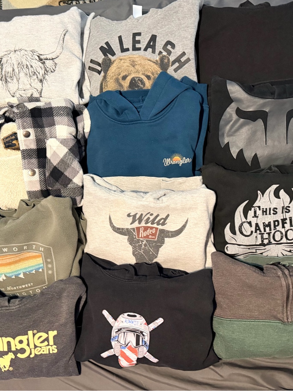 12 kids pull over hoodies